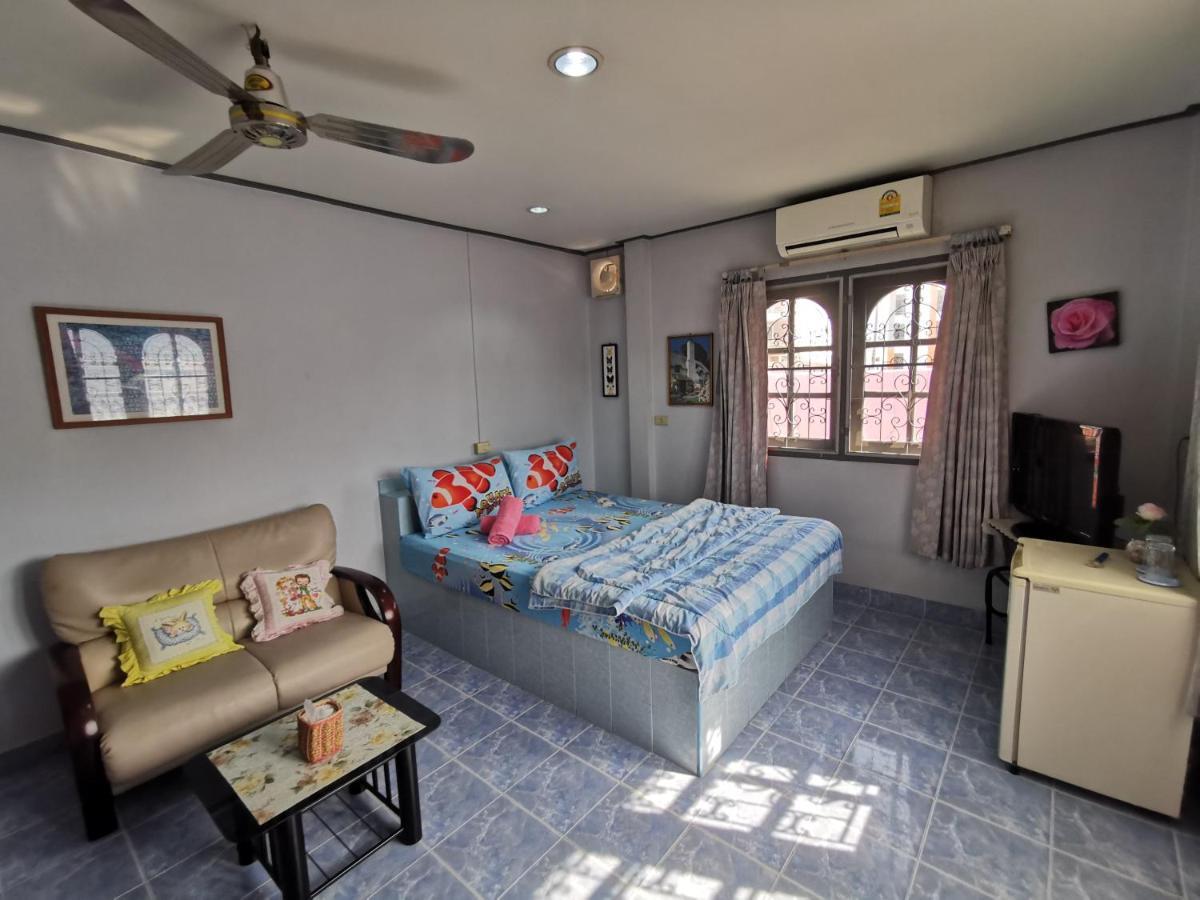 Samiya Guesthouse Bang Saen Exterior photo