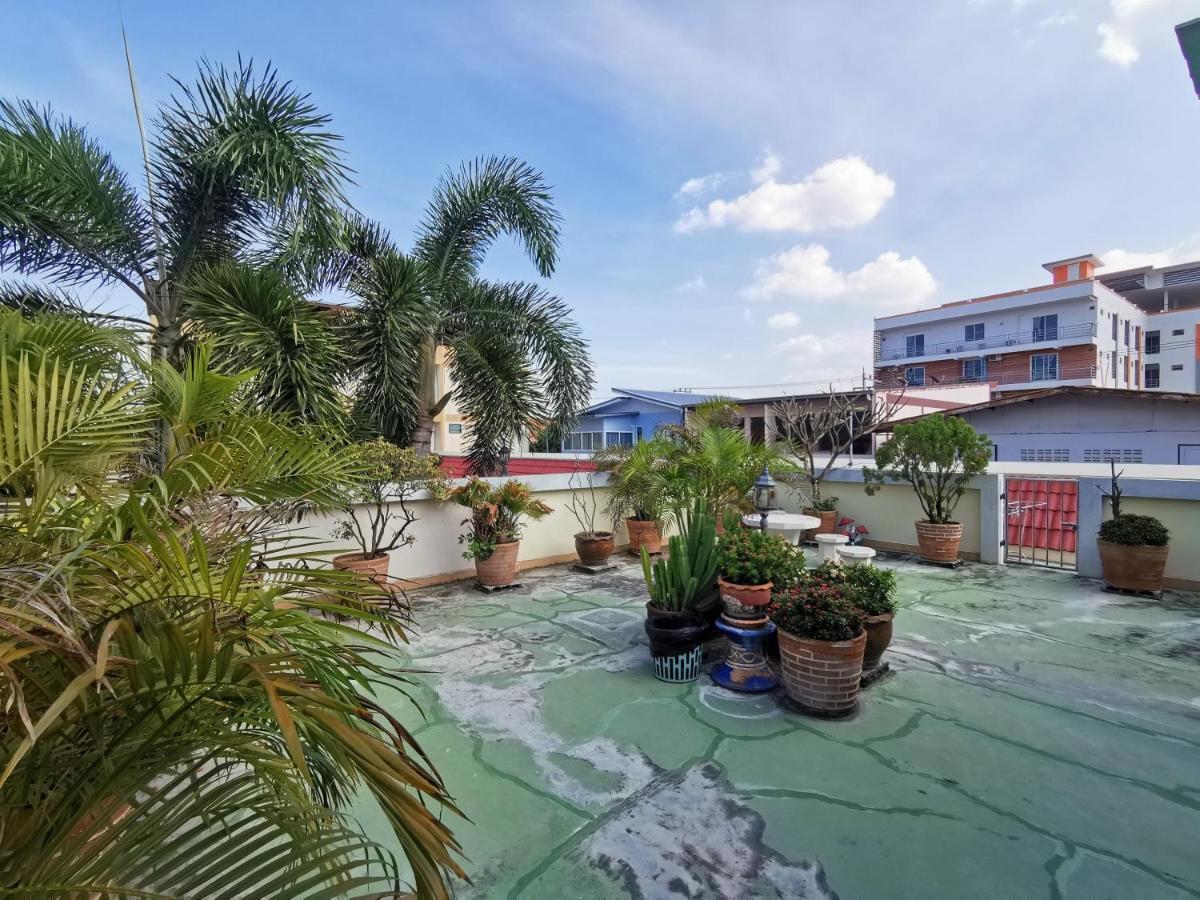 Samiya Guesthouse Bang Saen Exterior photo